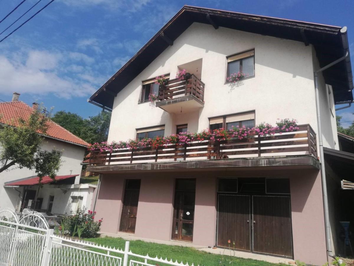 مبيت وإفطار موكرا غورا Apartman Draga المظهر الخارجي الصورة