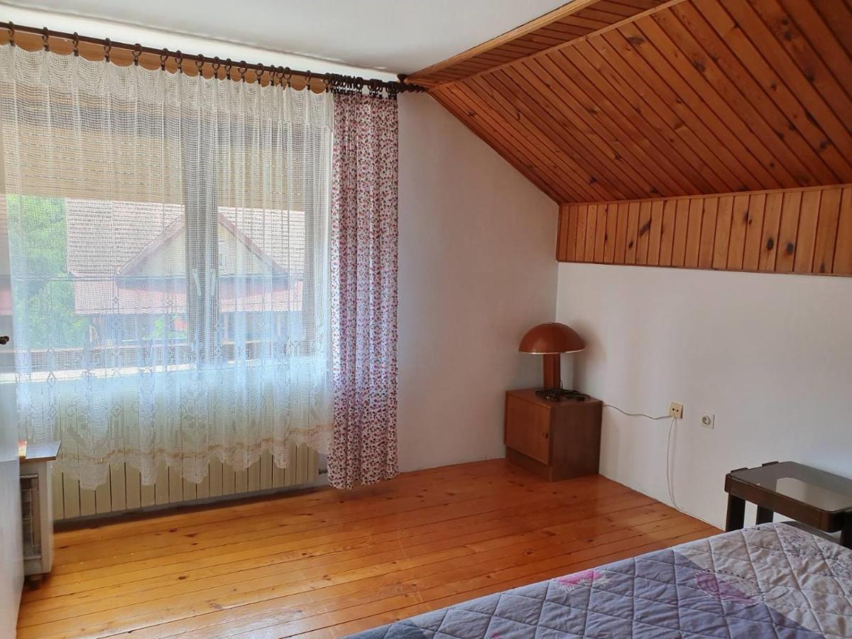 مبيت وإفطار موكرا غورا Apartman Draga المظهر الخارجي الصورة